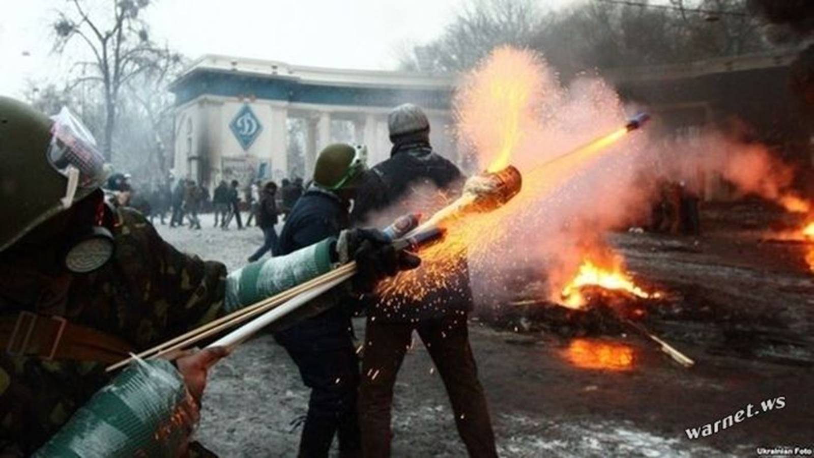 Презентація на тему «Євромайдан» (варіант 1) - Слайд #18 Презентація на тему «Євромайдан» (варіант 1) - Слайд #18
