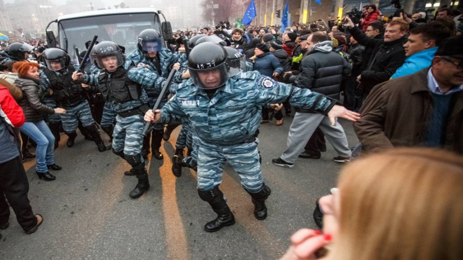 Презентація на тему «Євромайдан» (варіант 1) - Слайд #4 Презентація на тему «Євромайдан» (варіант 1) - Слайд #4