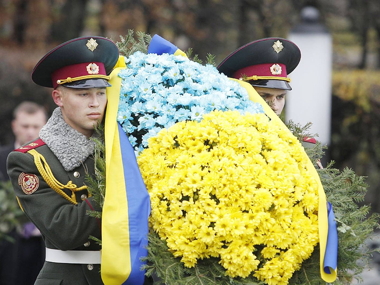 Презентація на тему «Визволення Києва» (варіант 1) - Слайд #19 Презентація на тему «Визволення Києва» (варіант 1) - Слайд #19