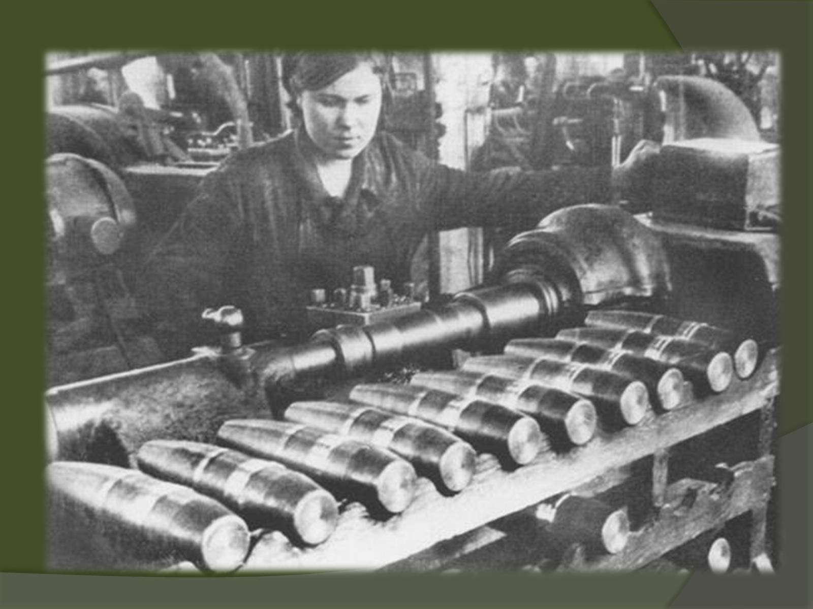 Презентація на тему «Остарбайтери» (варіант 2) - Слайд #15 Презентація на тему «Остарбайтери» (варіант 2) - Слайд #15