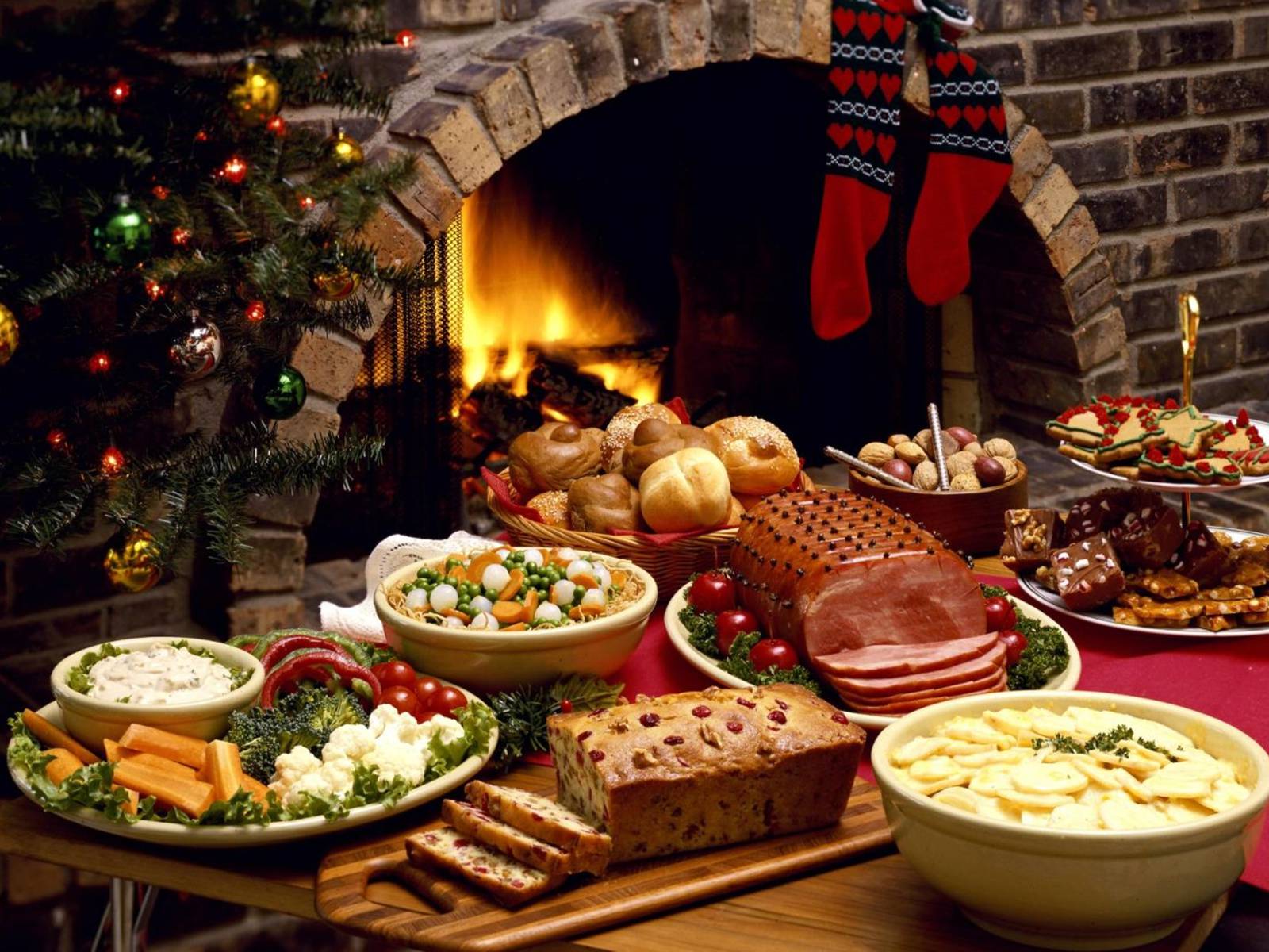 Презентація на тему «Christmas Traditions» - Слайд #7 Презентація на тему «Christmas Traditions» - Слайд #7