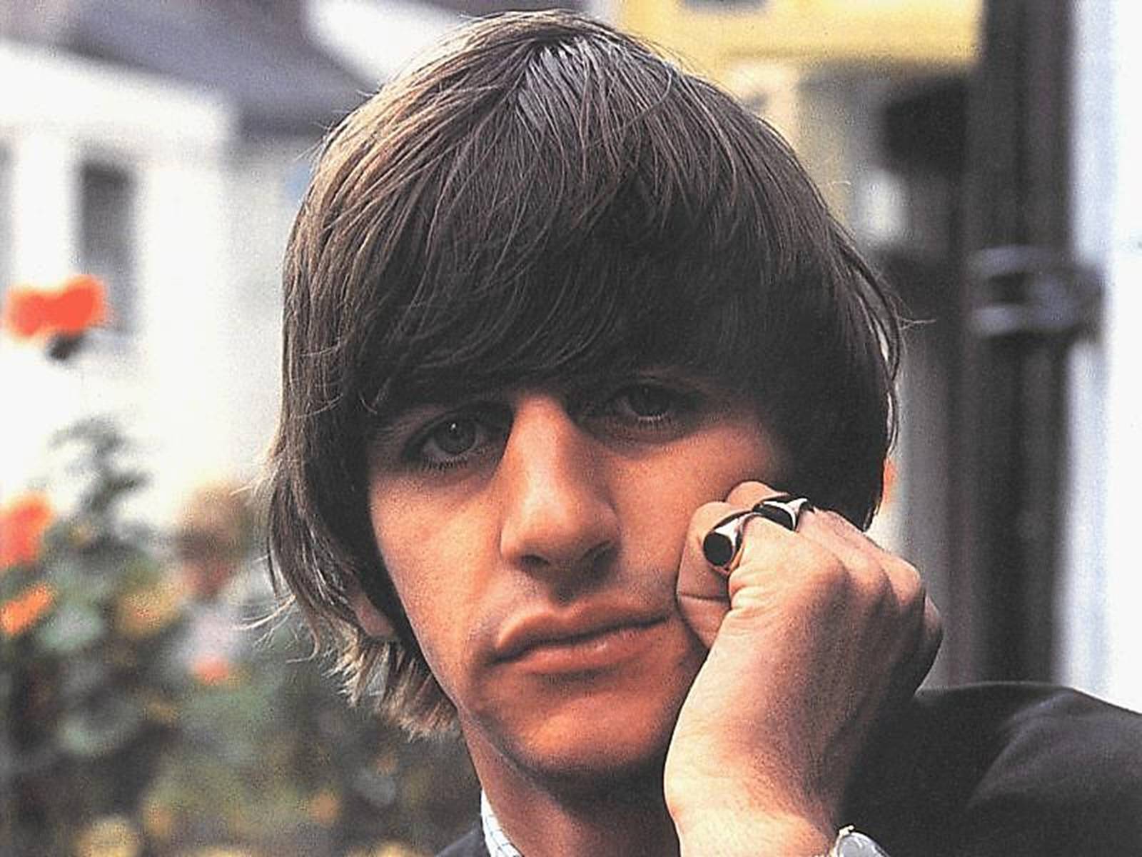Презентація на тему «The Beatles» (варіант 6) - Слайд #24 Презентація на тему «The Beatles» (варіант 6) - Слайд #24