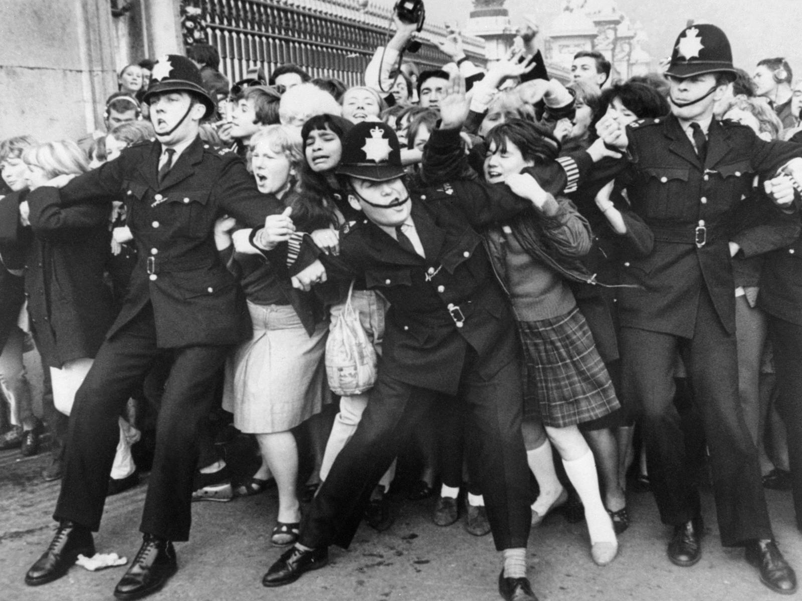 Презентація на тему «The Beatles» (варіант 6) - Слайд #35 Презентація на тему «The Beatles» (варіант 6) - Слайд #35