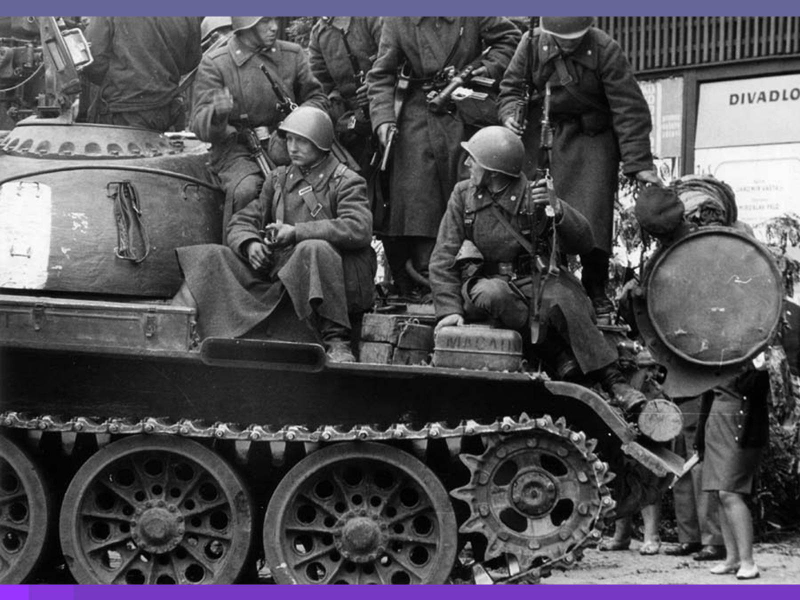 Презентація на тему «Прага 1968» - Слайд #16 Презентація на тему «Прага 1968» - Слайд #16