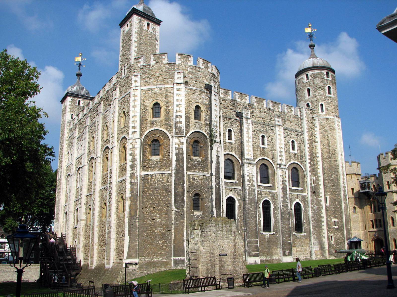 Презентація на тему «Architecture of the United Kingdom» (варіант 1) - Слайд #4 Презентація на тему «Architecture of the United Kingdom» (варіант 1) - Слайд #4