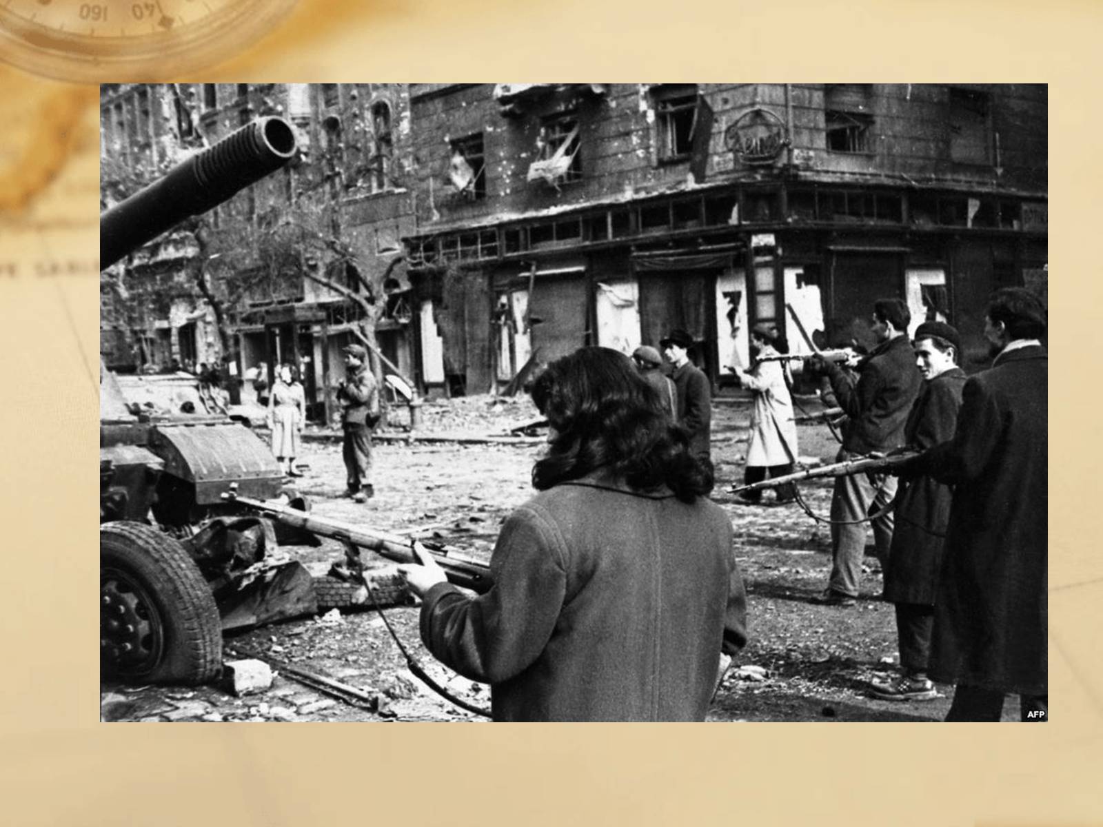 Презентація на тему «Угорщина» (варіант 8) - Слайд #11 Презентація на тему «Угорщина» (варіант 8) - Слайд #11