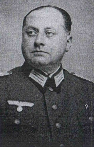 Фотографії Готфрід Бенн